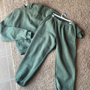 Comfrt hoodie and sweat pants